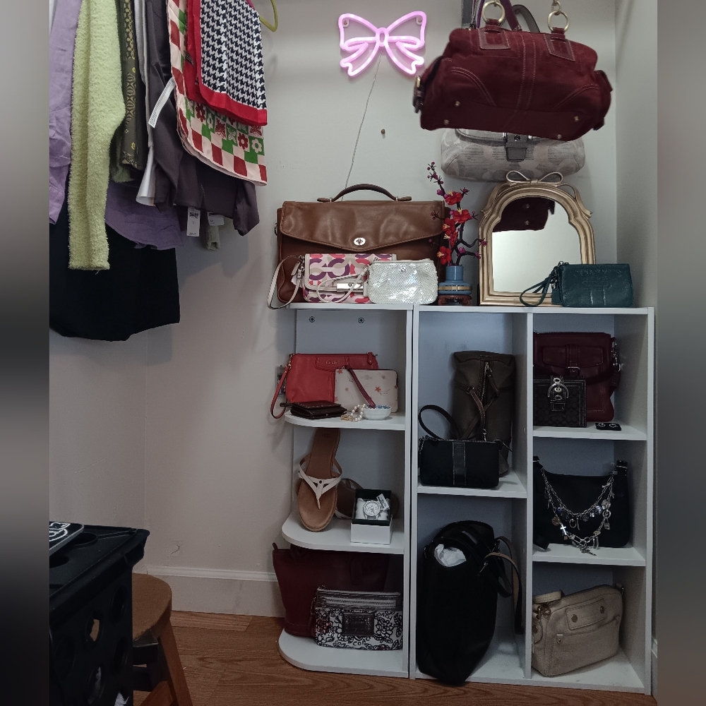 SHOP MY CLOSET!🛍🏃‍♀️✨️ COACH, FREE PEOPLE, ANTHROPLOGIE, and MORE!! $15 STARTS